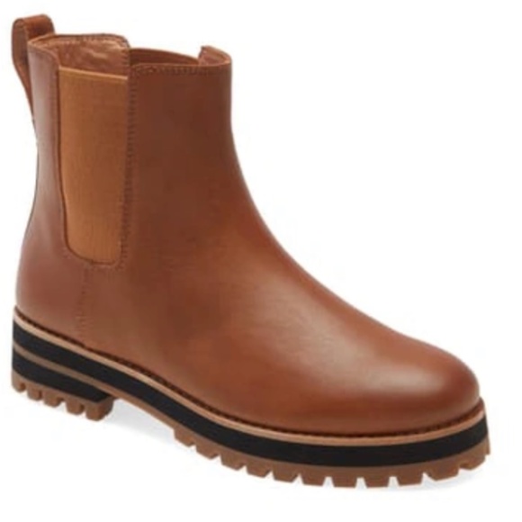 Madewell Shoes - Madewell Lug Sole Chelsea Boots in Bison Size 6.5